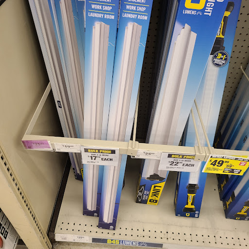 Hardware Store «Harbor Freight Tools», reviews and photos, 290 Eisenhower Dr, Biloxi, MS 39531, USA