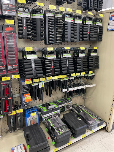 Hardware Store «Harbor Freight Tools», reviews and photos, 3660 E Foothill Blvd, Pasadena, CA 91107, USA