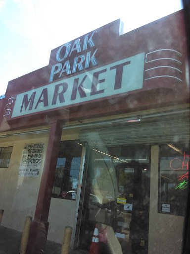 Grocery Store «Oak Park Market», reviews and photos, 3300 12th Ave, Sacramento, CA 95817, USA