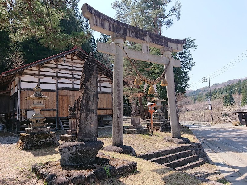 荘川神社