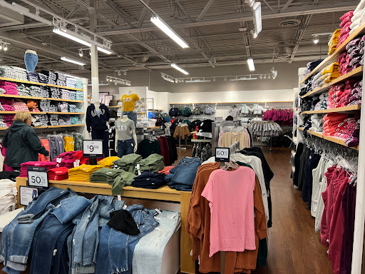 Clothing Store «Gap Outlet», reviews and photos, 1000 PA-611, Tannersville, PA 18372, USA