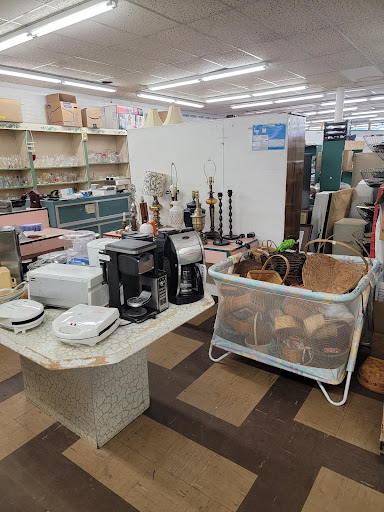 Thrift Store «Sunshine Thrift Store», reviews and photos, 3300 Two Notch Rd, Columbia, SC 29204, USA