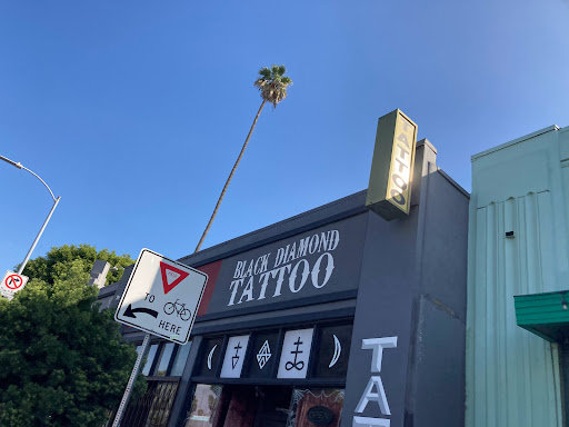 Tattoo Shop «Black Diamond Tattoo», reviews and photos, 412 Lincoln Blvd, Venice, CA 90291, USA