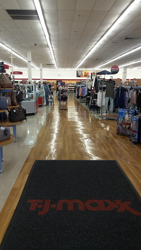 Department Store «T.J. Maxx», reviews and photos, 7555 W Hillsborough Ave, Tampa, FL 33615, USA