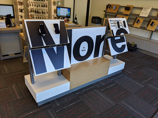 Cell Phone Store «Verizon Wireless - Cellular Plus», reviews and photos, 1605 NW 6th Ave, Camas, WA 98607, USA