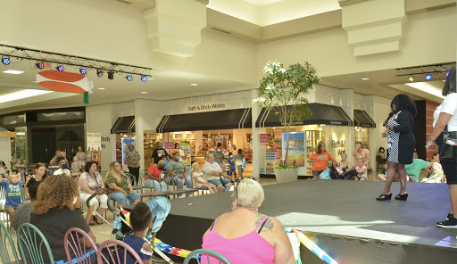 Shopping Mall «VIA|Port Florida Mall», reviews and photos, 10401 US-441, Leesburg, FL 34788, USA