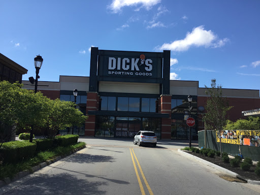 DICK'S Sporting Goods