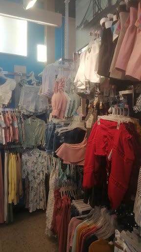 Stores to buy benetton children's clothing Bucaramanga