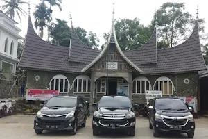 PT. PADANG AUTO RENTAL image