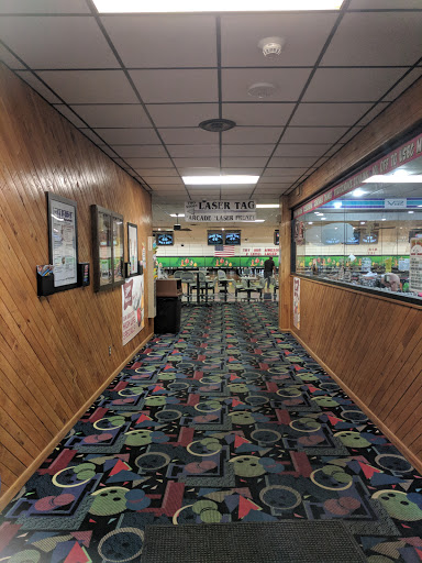 Bowling Alley «Poelking Woodman Lanes», reviews and photos, 3200 Woodman Dr, Kettering, OH 45420, USA