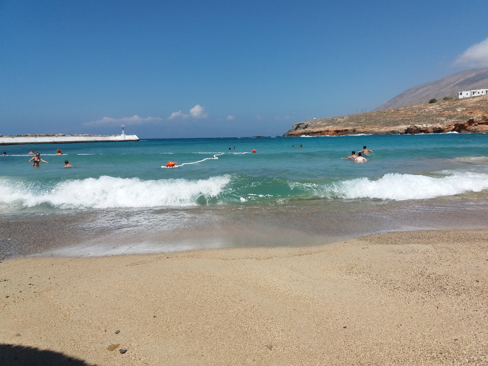 Paralia Kasou'in fotoğrafı ve yerleşim