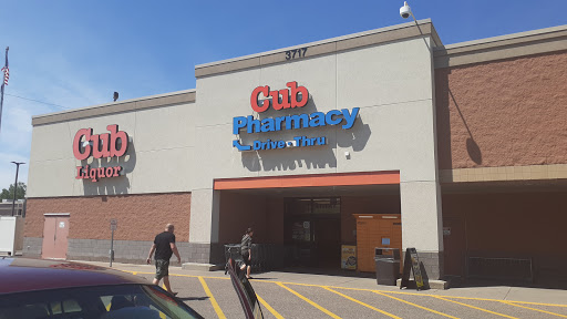 Grocery Store «Cub Foods», reviews and photos, 3717 Lexington Ave N, Arden Hills, MN 55126, USA