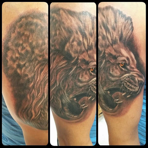 Explore neck tattoo ideas for guys, creative tattoo ideas in El Paso, available at Santa Rosa Tattoo Studio