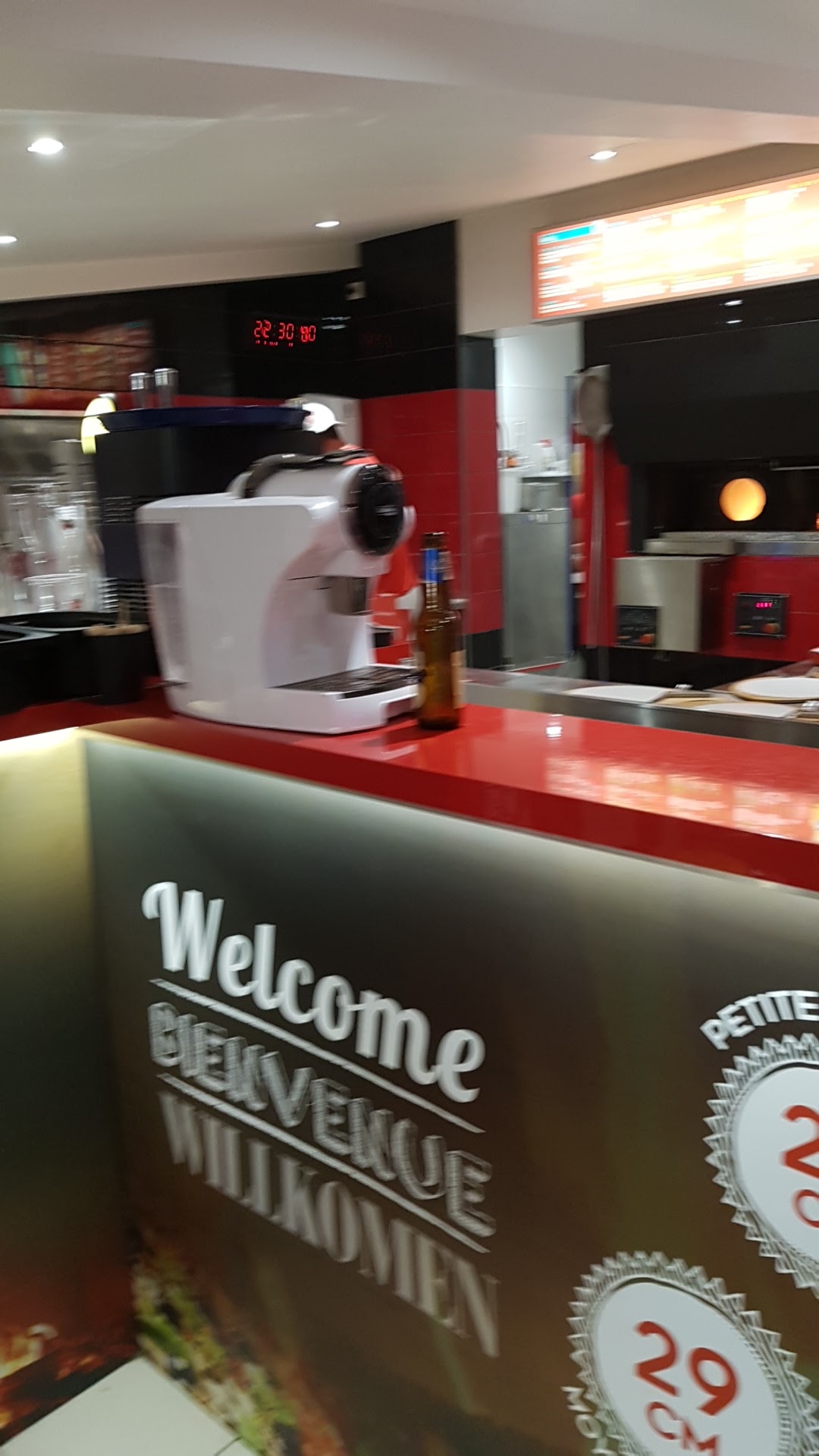 Photo n° 1 de l'avis de c.a fait le 18/08/2018 à 20:27