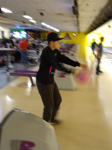 Bowling Alley «Cherry Hill Lanes North», reviews and photos, 6697 Dixie Hwy, Village of Clarkston, MI 48346, USA