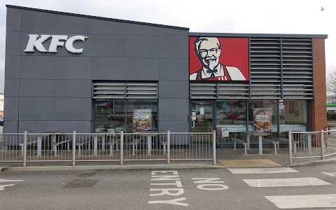 KFC Bromborough - Croft Retail and Leisure Park image