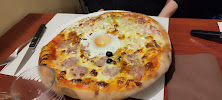 Pizza du Pizzeria Latino Pizza à Beaurepaire - n°1