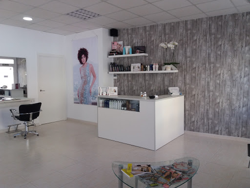 Información y opiniones sobre Peluquería Infinity de Alcudia