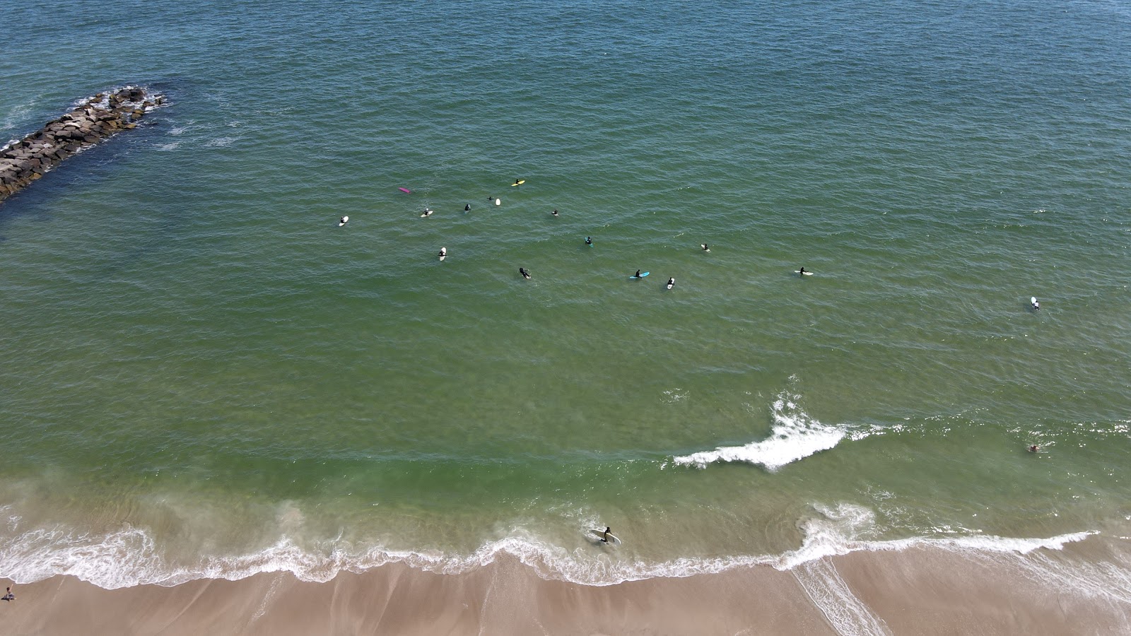 Foto di Rockaway Park Beach - luogo popolare tra gli intenditori del relax