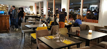 Atmosphère du Restaurant de grillades à la française Chez Paul à Marseille - n°6