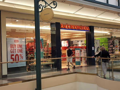 Shopping Mall «The Shoppes at Buckland Hills», reviews and photos, 194 Buckland Hills Dr, Manchester, CT 06042, USA