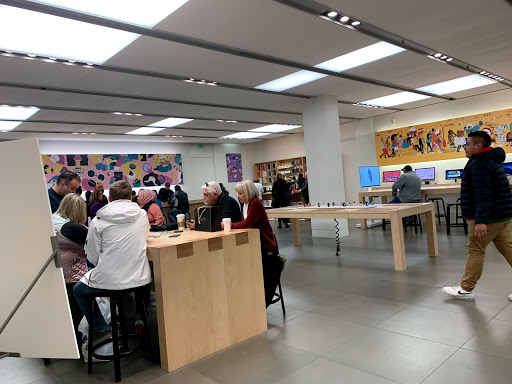 Computer Store «Apple Mall of America», reviews and photos, 132 South Avenue, Bloomington, MN 55425, USA