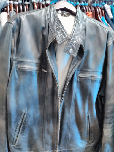 Clothing Store «Uptown Cheapskate», reviews and photos, 1038 Rockville Pike, Rockville, MD 20852, USA