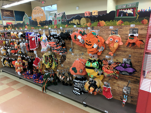 Pet Supply Store «Petco Animal Supplies», reviews and photos, 4030 N MacArthur Blvd #200, Irving, TX 75038, USA