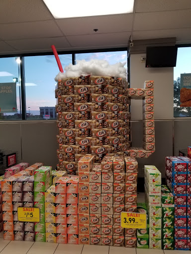 Grocery Store «Schnucks», reviews and photos, 200 N Vine St, Urbana, IL 61802, USA