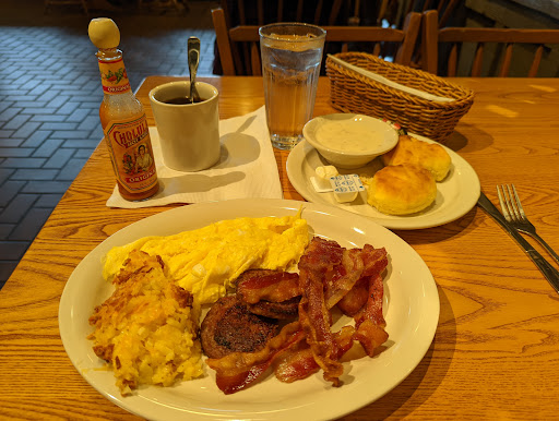 American Restaurant «Cracker Barrel Old Country Store», reviews and photos, 407 Beltline Rd SW, Decatur, AL 35601, USA