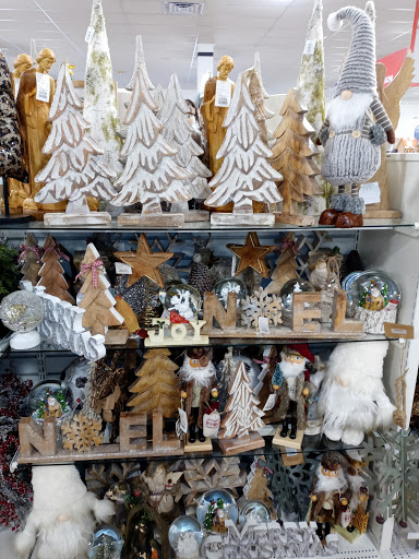 Department Store «Marshalls & HomeGoods», reviews and photos, 5915 20th St, Vero Beach, FL 32966, USA