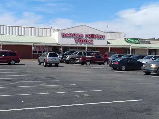 Hardware Store «Harbor Freight Tools», reviews and photos, 2636 Carolina Beach Rd, Wilmington, NC 28412, USA