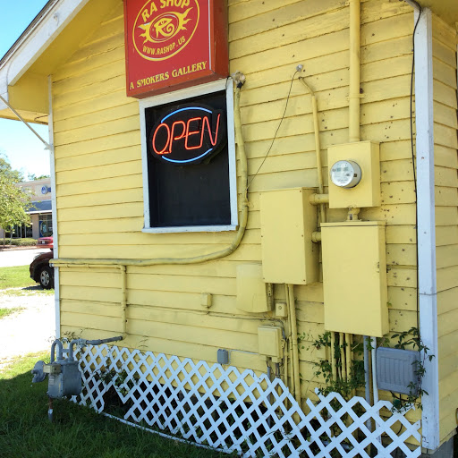 Ra Shop #1 Mandeville, 2198 Florida St, Mandeville, LA 70448, USA, 