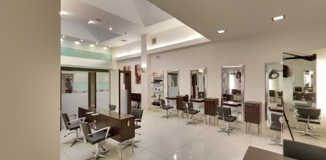 Reviews of Andrew Collinge Hairdressing in Liverpool - Barber shop