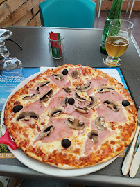 Plats et boissons du Pizzeria PIZZA DROP à Canet-en-Roussillon - n°3