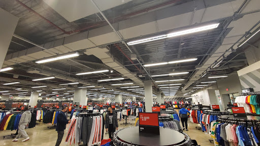Sporting Goods Store «Nike Clearance Store», reviews and photos, 40-24 College Point Blvd, Flushing, NY 11354, USA