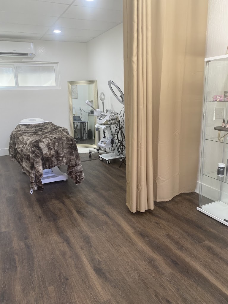 Reflections Skin & Body Lounge 94509