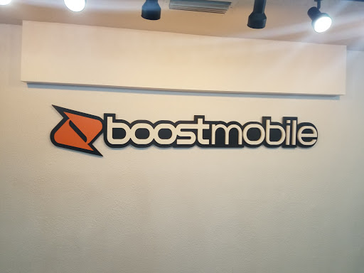 Telecommunications Service Provider «Boost Mobile Store Dream Team Wireless», reviews and photos, 2016 University Blvd N, Jacksonville, FL 32211, USA