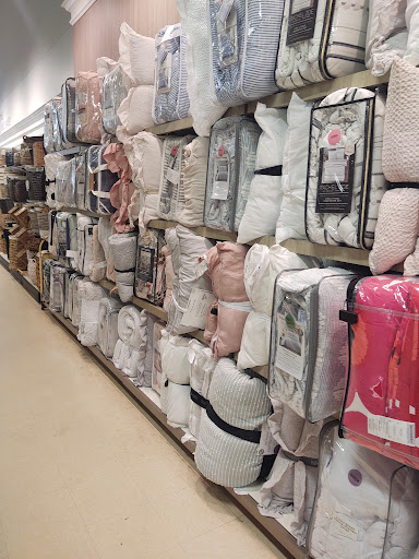 Department Store «HomeGoods», reviews and photos, 2201 Nostrand Ave, Brooklyn, NY 11210, USA