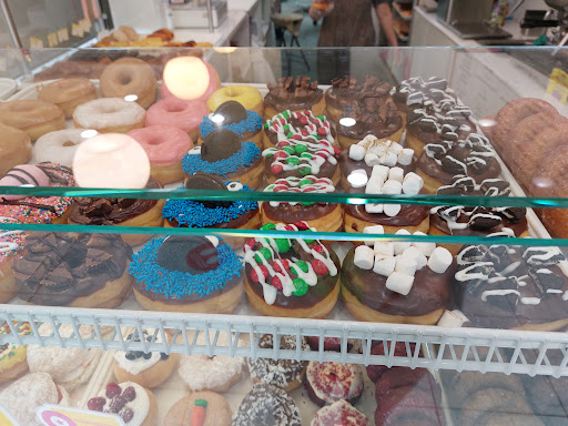 Donut Shop «Sarah Donuts», reviews and photos, 5860 Jimmy Carter Blvd #155, Norcross, GA 30071, USA