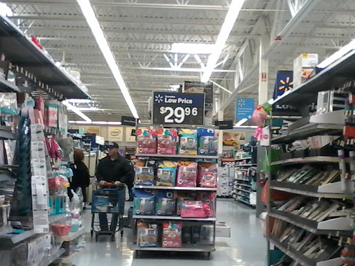 Discount Store «Walmart», reviews and photos, 150 Barnum Avenue Cutoff, Stratford, CT 06614, USA