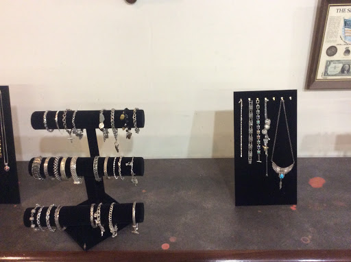 Jeweler «Golden Island Jewelry & Pawn», reviews and photos, 23524 Van Dyke, Warren, MI 48089, USA