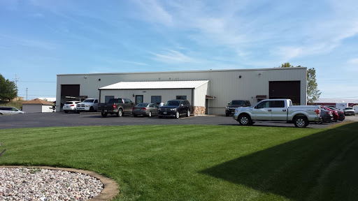 Auto Body Shop «Turks Collision Repair», reviews and photos, 508 Twin Rail Dr, Minooka, IL 60447, USA