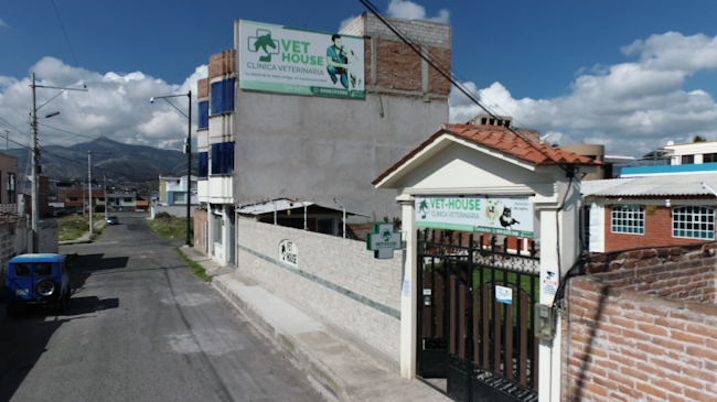 Opiniones de Clinica Veterinaria VET-HOUSE en Riobamba - Médico
