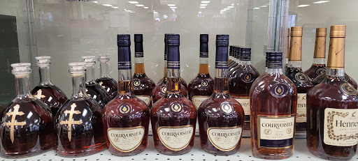 Wine Store «MGM Wine & Spirits», reviews and photos, 1050 Hwy 96 E, Vadnais Heights, MN 55127, USA