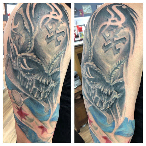 Explore self made tattoo ideas, creative tattoo ideas in Mchenry, available at Lunchbox Tattoo and Body Piercing