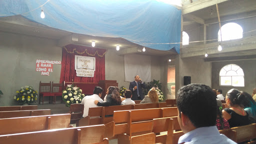 Iglesia Adventista del Séptimo Día Santa Elena