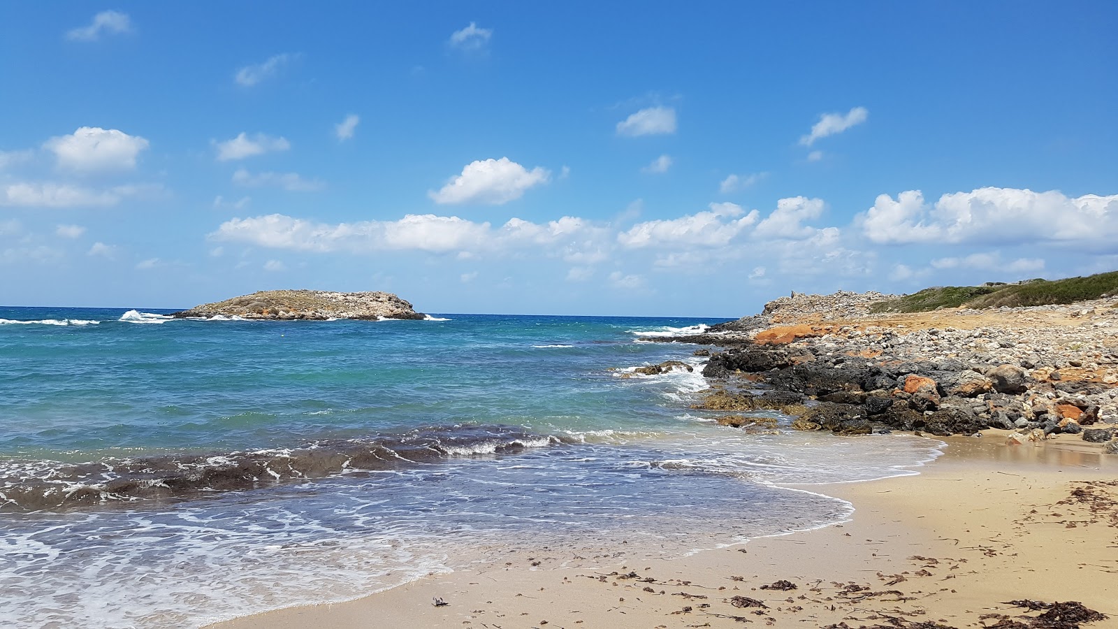 Zdjęcie Agia Varvara beach z poziomem czystości wysoki