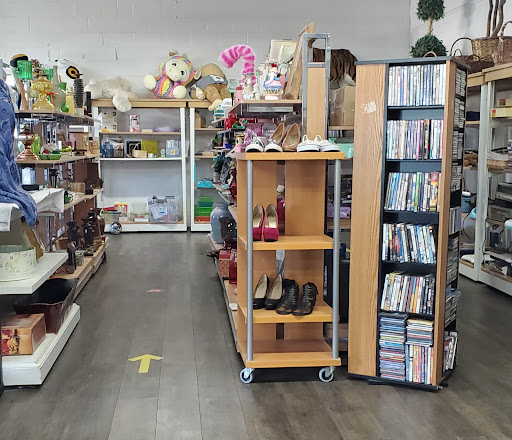 Thrift Store «St. Vincent de Paul Thrift Store», reviews and photos, 4009 S 56th St, Tacoma, WA 98409, USA
