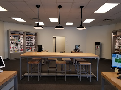 Cell Phone Store «Verizon Wireless - Cellular Plus», reviews and photos, 1302 Prospect Ave, Helena, MT 59601, USA